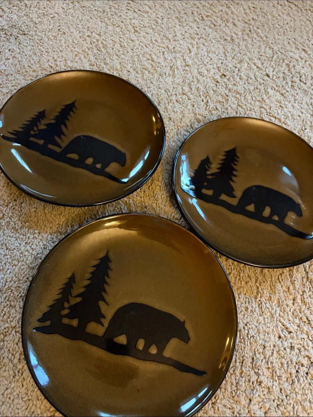 Dennis East Woodland Bear Salad (8.25”) stoneware Plates set of 3 Lodge Trees